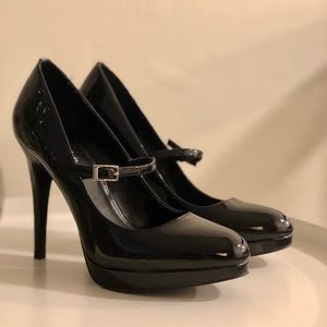 Calvin Klein Kalinda Pumps- US7 | EU37 | MX24